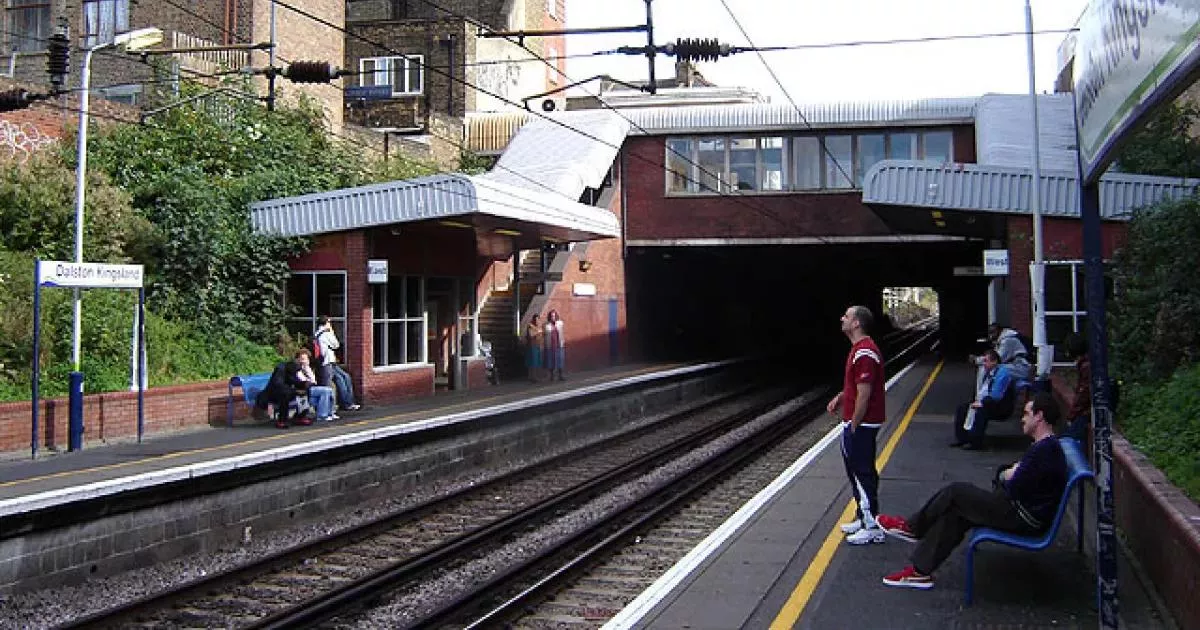 Dalston Kingsland railway station