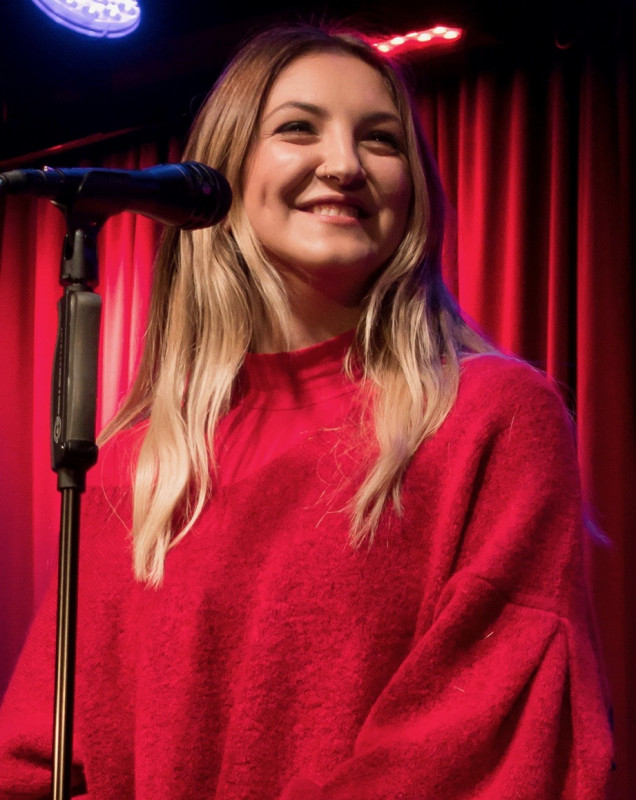 Julia Michaels