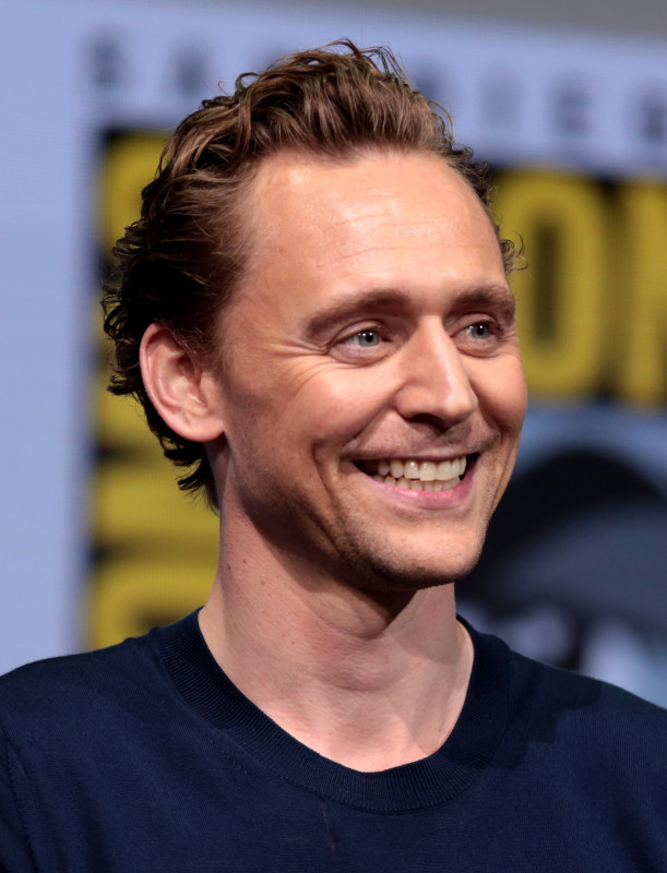 History of Tom Hiddleston in Timeline from 1981 - Popular Timelines